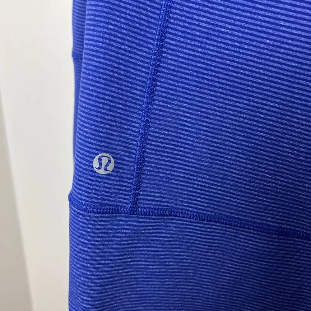 Lululemon Women's Size 2 In Stride Jacket Blue Striped Full Zip Athletic Running